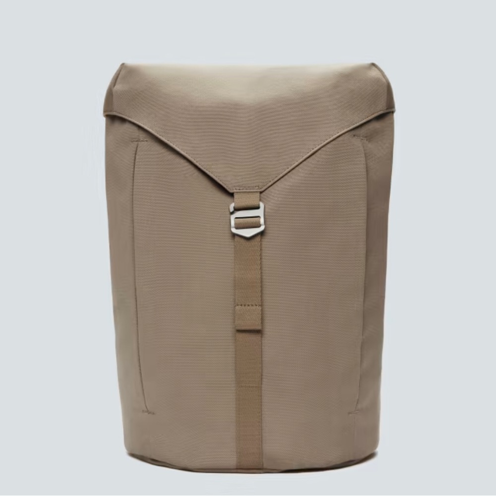 Everlane Renew Rucksack NWT